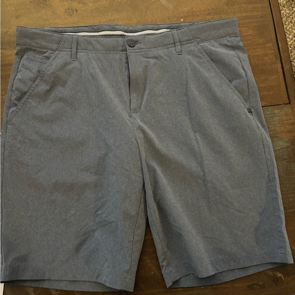 Ping Sensor Cool Golf Shorts. Size 36